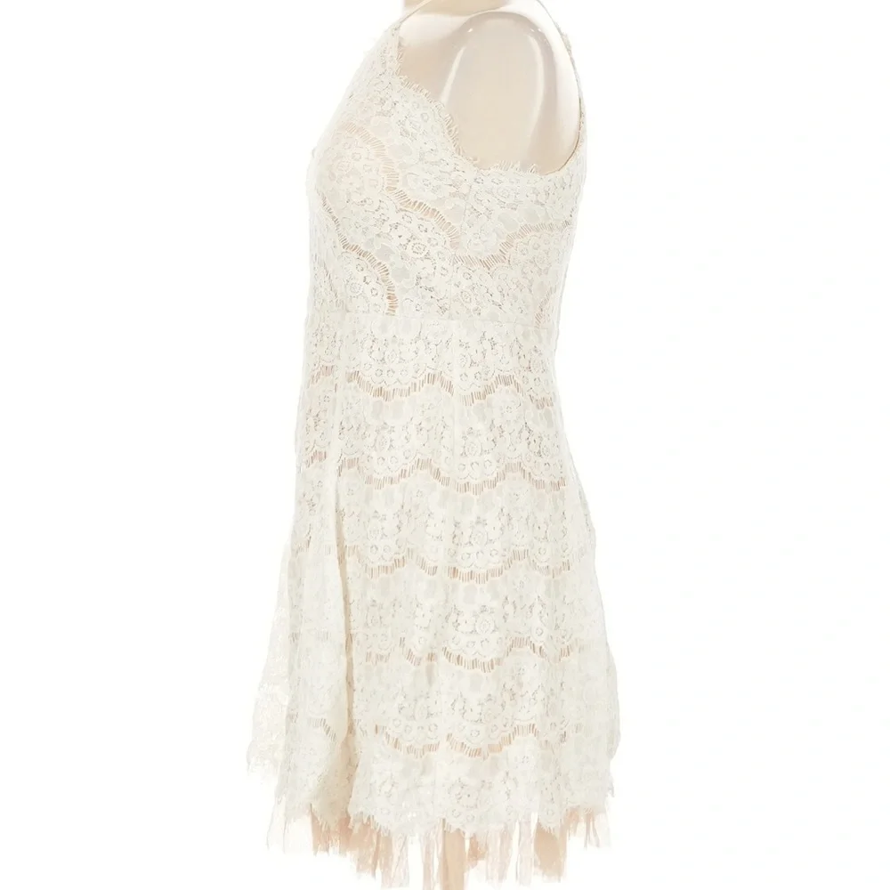 Francesca’s halter White Lace Sleeveless nude‎ overlay mini Dress Sz S